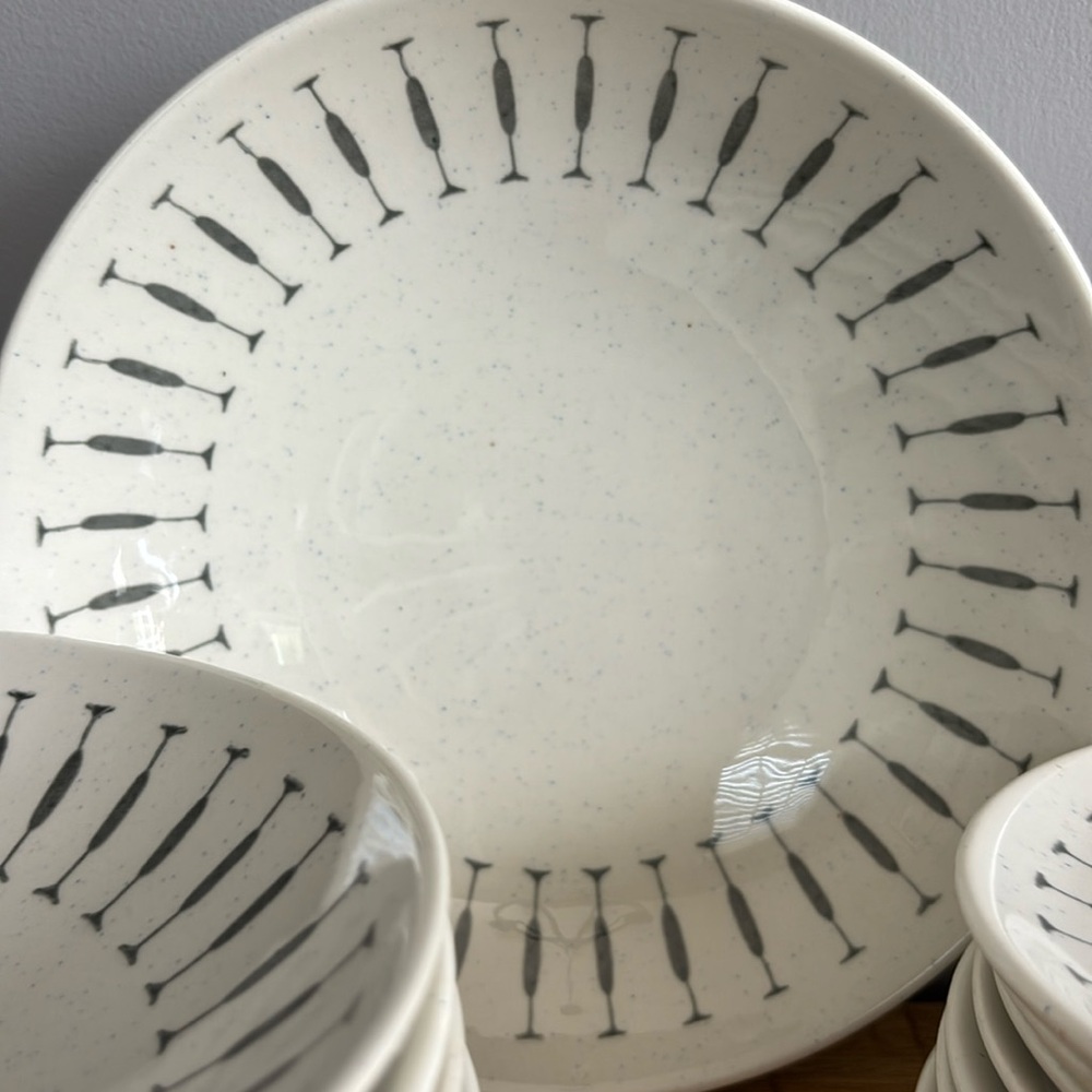 Royal China Cream Navajo Underglaze Set-of-8 Elegant Salad Cereal Bowl Tea Set - Picture 5 of 6